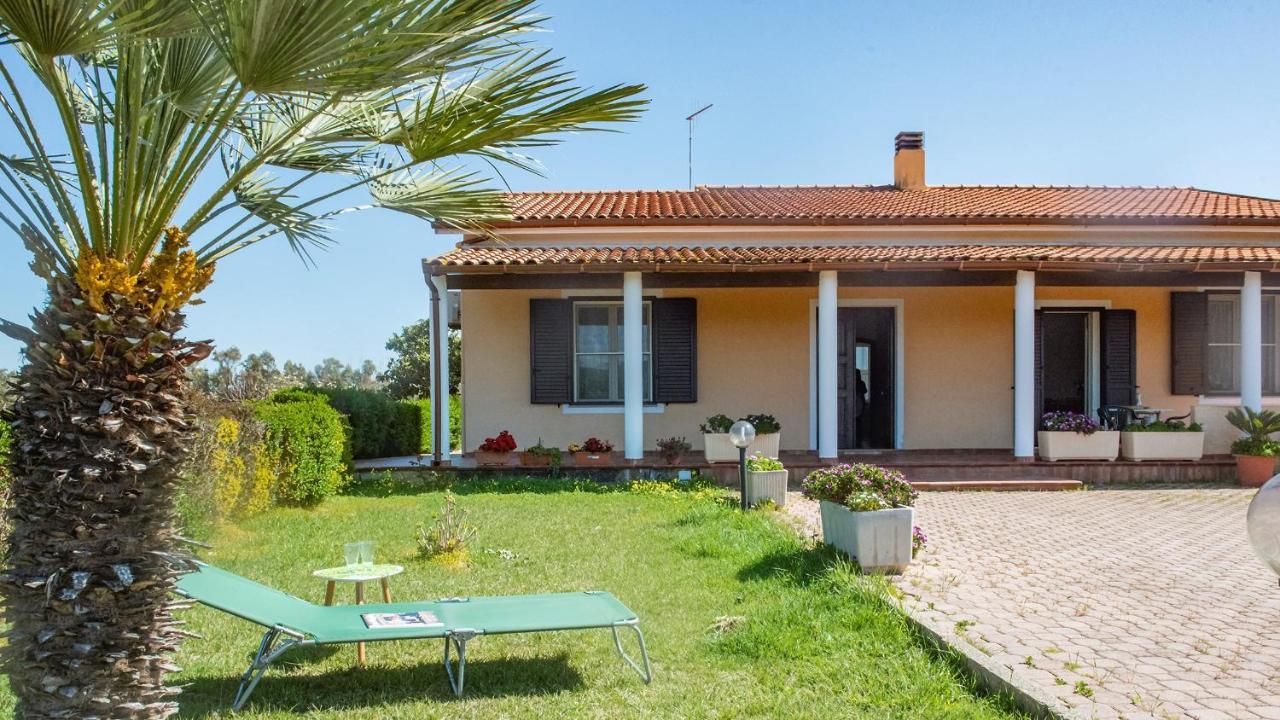 Villa Cabirol Fertilia Luaran gambar