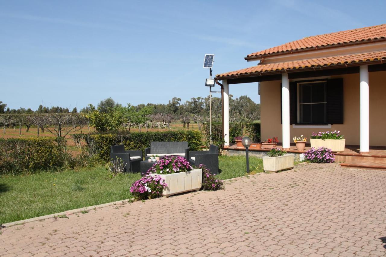 Villa Cabirol Fertilia Luaran gambar