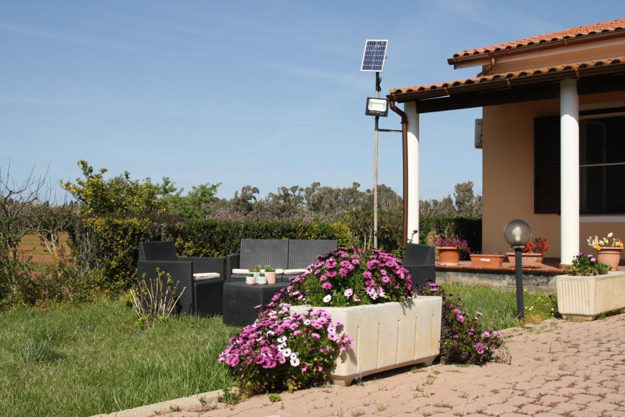 Villa Cabirol Fertilia Luaran gambar