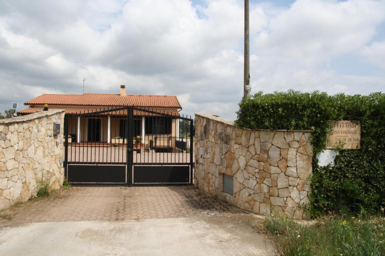Villa Cabirol Fertilia Luaran gambar