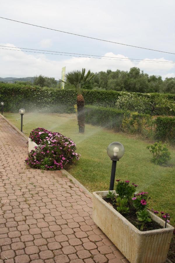Villa Cabirol Fertilia Luaran gambar