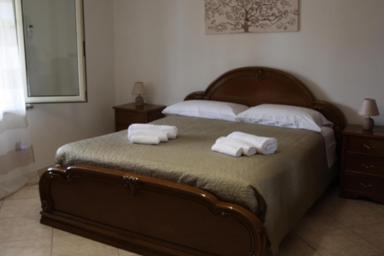 Villa Cabirol Fertilia Luaran gambar